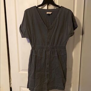 Universal Thread Gray Short Sleeve Dress